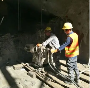 北辰水下抗分散灌浆料特点 水下不分散注浆料介绍