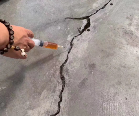 北辰混凝土裂缝修补技术详解​